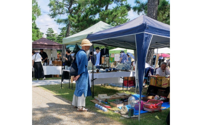 平安蚤の市