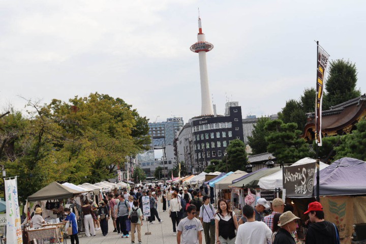 お東さん・手づくり門前市