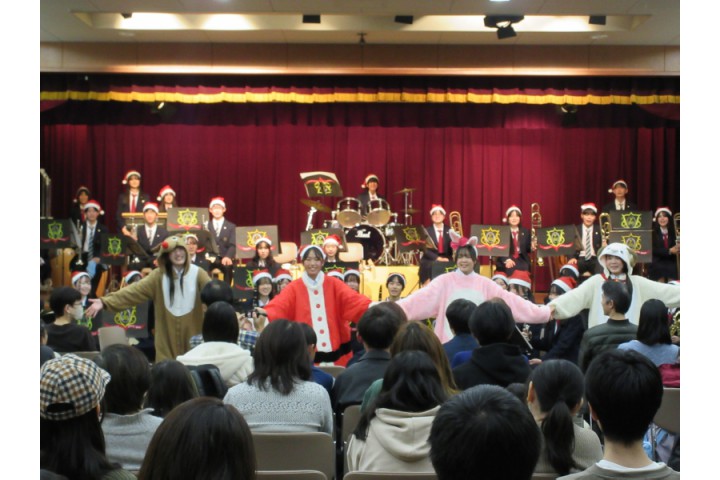 クリスマスZOOコンサート～with葺合高校吹奏楽部～（神戸市立王子動物園）