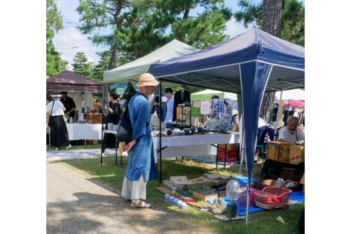 平安蚤の市（岡崎公園）